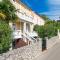 Nice Apartment In Omisalj With Wifi