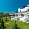 Amazing Home In Porec With Jacuzzi
