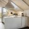 2 Bedroom Stunning Home In Bogense