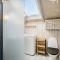 2 Bedroom Stunning Home In Bogense