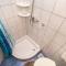Awesome Apartment In Brsec With Wifi