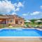 Two-Bedroom Holiday Home In Tinjan