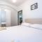 9 Bedroom Nice Home In Tribunj