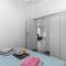 2 Bedroom Cozy Home In Bakarac