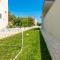 5 Bedroom Cozy Home In Vrsi