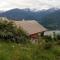 chalet à Puy Sanieres avec vue sur le lac de Serre Ponçon