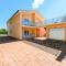Stunning Home In Pazin
