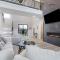 Lake House -Pool Table Hot Tub Fire Pit Boat Dock - 金斯顿