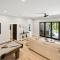 Lake House -Pool Table Hot Tub Fire Pit Boat Dock - 金斯顿