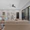 Lake House -Pool Table Hot Tub Fire Pit Boat Dock - 金斯顿