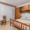 4 Bedroom Nice Apartment In Sveti Juraj