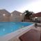 Awesome Home In Donje Rastane