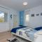 Three-Bedroom Apartment In Podaca