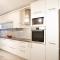 Three-Bedroom Holiday Home In Zmijavci