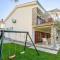 4 Bedroom Pet Friendly Home In Malinska