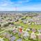 Home with Private Pool, Game Room & Big Backyard! - Davenport