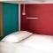 Cheers Midtown Hostel