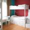 Cheers Midtown Hostel
