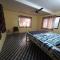 Juis Homestay Near Beach Property - Malvan