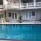 Bay Heights Escape Aparthotel - Poolside Deluxe Studios - Gros Islet