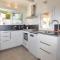 3 Bedroom Cozy Home In Porticcio