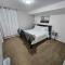 Centrally Located 1500 SqFt Private Guest Suite with Hot Tub - ميريديان