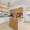 3 Bedroom Beautiful Home In Segotici