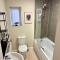 Comfy 3Br for Workers & Families - Lemington