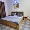 Room in Apartment - Deluxe Double Room In Cotonou Benin