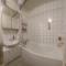 Centrel to london single bed room quiet home with host and breakfast - Londres
