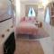 Centrel to london single bed room quiet home with host and breakfast - Londres