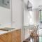 809-2B Studio With a private Terrace By Columbus Circle - New York