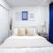 809-3B Studio With a Balcony by Columbus Circle - New York