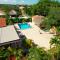 Villa Dushi Arembos, 6 persons, private pool, comfortable car, tropical garden