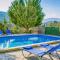 Villa Acqua, a luxury villa with private pool, 10 mins drive from the beach - Marantochori