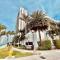 Executive Suite at Beachwalk Pool Gym Beach 22 - شاطئ هالانديل