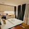 NĀVA PLACE Alpine Apartment in Kaprun - Peaceful Location, Near Glacier & WiFi