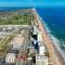 Seaside Serenity-Pool Fire pit Beachfront Massive Ocean Deck - Ormond Beach