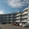 Waters Edge 308