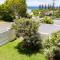 Noosa Gem in Peregian Beach - Ocean View - Steps to beach & village! Dog and family friendly - 佩里吉安比奇