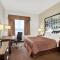 Super 8 by Wyndham Red Lake ON