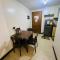 Two Palm Tree Villas Condominium - Studio 1O with Balcony - Across Terminal 3 Airport - مانيلا