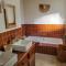 Charming Famillial House with pedestrian access to Village - 沃内勒