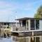 Houseboat Heeg 4 persons