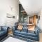 JOIVY Stylish Apartment with Balcony in Old Town - Edinburgh
