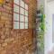 Period-Chic 2BD Flat with Private Patio - Londyn