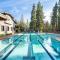 Flurry by AvantStay Tahoe Donner Home w Access to Northstar Resort Community - 金斯伍德庄园