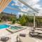Villa Vital Vižinada private pool