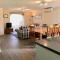 250m to the beach! Comfortable and Convenient