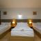 Pyramids Express View Hotel - Kairo